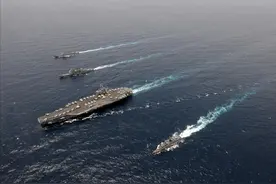 94年中美黄海对峙，美军航母私自闯入黄海，关键时刻美国认怂逃跑图片