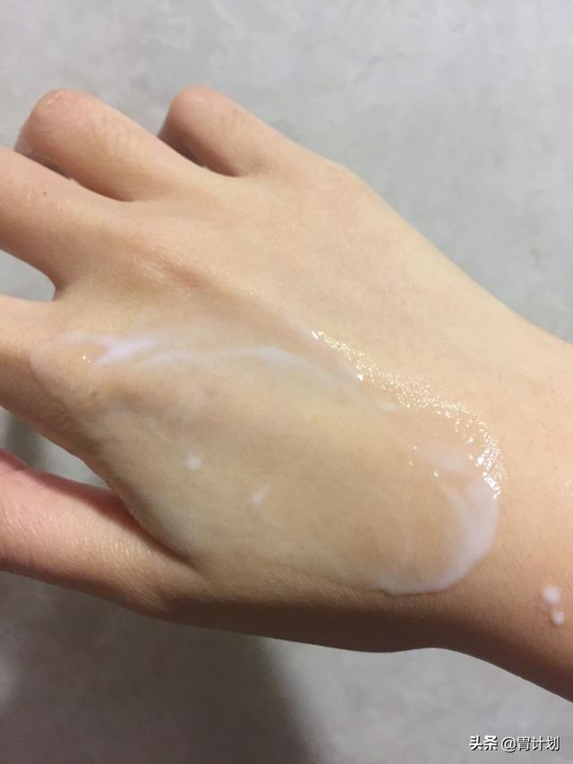 洗面奶别老买贵的，这4款好用不贵的老牌洗面奶，温和清洁不伤肤