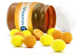 维C和维E，需要长期吃药补充吗？过量补充的危害，一次性为你说清图片