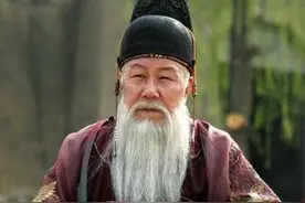 给汉武帝表演假摔用力过猛断了腿。与丞相之位无缘，却因贬保命。图片
