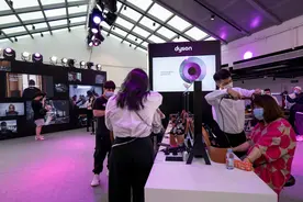 Dyson Corrale直发器初体验：柔性弹板聚拢头发 每秒百次精准控温图片