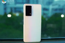 iQOO Z5评测：续航很强，屏幕也很顶图片