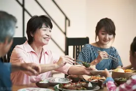 饭菜别等凉了才放冰箱，要趁热放！冰箱的使用误区，你知道多少？图片