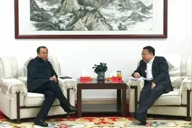 中铁十五局集团张喜胜一行在西安渭南调研图片