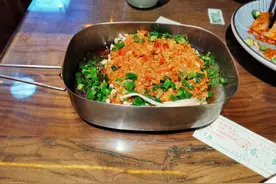 姐姐请客在老酒馆吃大餐，我觉得还没有我在家弄的小菜好吃图片