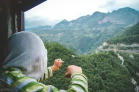 沿途风景美到爆！国内这5趟火车一定要体验图片