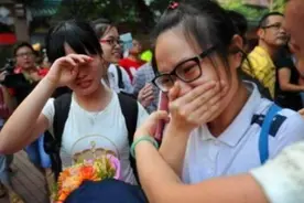 去年维纳斯今年金字塔，数学全国2卷难哭孩子：题目很“刁钻”图片