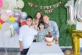 李嘉欣侄媳晒最新动态，为孩子举办生日派对，一家四口同框超温馨图片