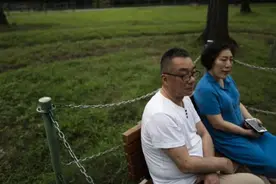 乔任梁父母《人物》采访：失独父母如何度余生，他们给出参考答案图片