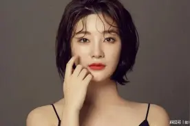 大三跟闺蜜创业，我竟靠着内衣模特走红，自此以后闺蜜竟跟我反目图片