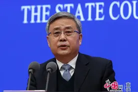 关于银行业不良贷款，郭树清表态：2021年将保持处置力度不减图片