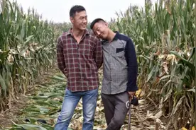 镜头下一对男同性恋的生活，希望父母能理解，很满意现在的生活图片