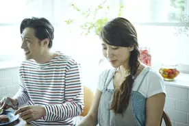 两性关系：女人是否守本分，这3个圈子会暴露端倪图片