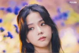 当韩国女艺人撞衫，粉墨的金智秀是随性风，赵美延清瘦形体好图片