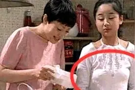 《家有儿女》穿帮镜头，多年才发现，网友：这也太搞笑了吧图片