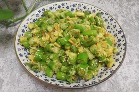 给你一碗大米饭，6道下饭菜让你选，大多数北方人会选择第4种图片