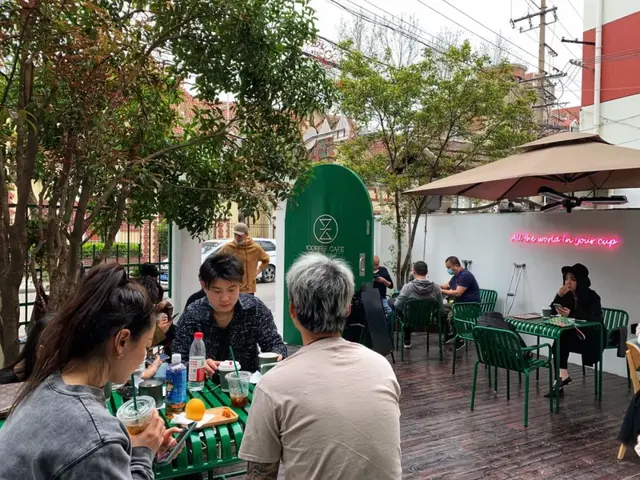 想在上海开咖啡馆？对不起，这个梦不太好圆