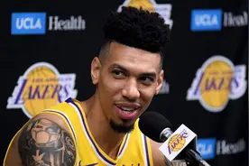 NBA人生赢家丹尼格林，收获3个总冠军，还有一个性感娇妻图片