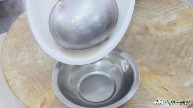 清蒸鲈鱼最简单的做法 2026年清蒸鲈鱼最简单的做法是什么?蒸几分钟最