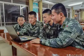只用一个短语形容新排长，你会说什么？图片