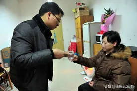 农村有少数年轻人不孝顺父母、什么原因？研究者发现责任在父母图片