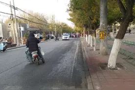 张家口：气味难闻、踩上去粘脚，市区这条街道的污水市民盼清理图片