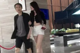 武大副教授周玄毅，因私生活混乱被校方处分！曾在奇葩说节目收获百万粉丝图片