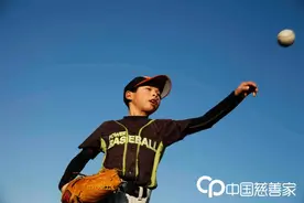 易烊千玺包场救得了《棒！少年》吗？图片