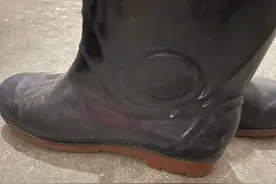 废旧鞋子有回收的吗？旧鞋子回收能赚钱吗？图片