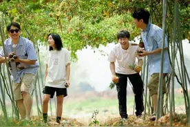 郭麒麟调侃张子枫：一个月多少零花钱？张子枫幽默回答够笑三天图片