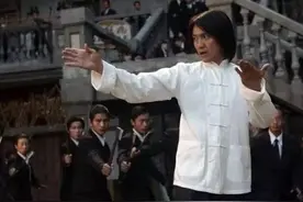 周星驰拍《功夫》给金庸版权费，金庸很奇怪：你为什么给我钱？图片