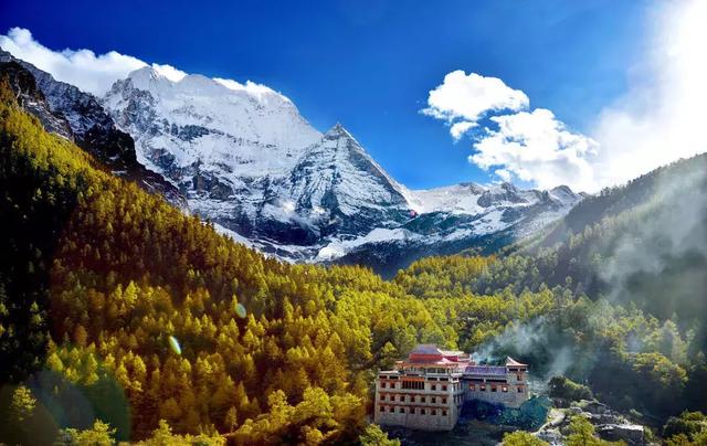 洛克线丨让无数行者放弃生命的地方,到底有多美