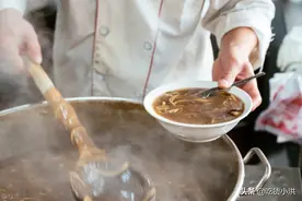 周口逍遥镇与漯河北舞渡胡辣汤，同为河南名吃，哪个更胜一筹？图片