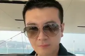 杨子高调炫富！带俩儿子坐1.6亿帆船出海，船内吧台歌厅太奢华图片