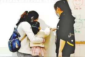 校外培训班上不上？怎么上？专家：解决培训过度要综合施策，并非一禁了之那么简单图片