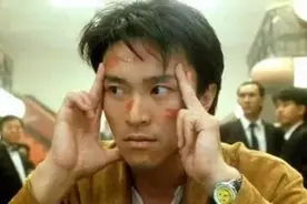 1995年，朱茵冲进周星驰屋内，进去看见厕所反锁，床上还是热乎的图片