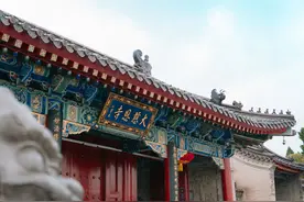 大慈恩寺是唐长安城内最著名、最宏丽的佛寺，是李唐皇室下令修建图片