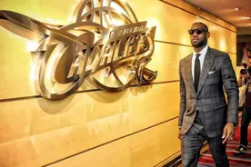 有钱人的快乐你体会不到！NBA巨星打工人的工资有多少？图片