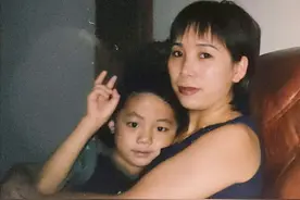我，四川农村出生，为拼事业，当了20年单亲妈妈，53岁嫁给美国人图片