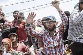 外国大量难民涌入中国，做梦都想入中国籍，一直赖着不走视频封面