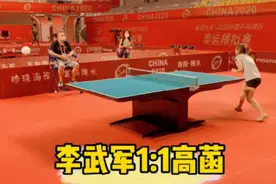央视李武军大战同行女版法尔克，有场外、有鹰眼，打得难解难分图片