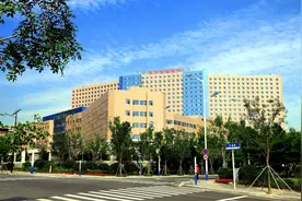 首批300余名人员完成报到！西海岸新区这家三甲标准大型综合医院吹响开诊“集结号”！图片
