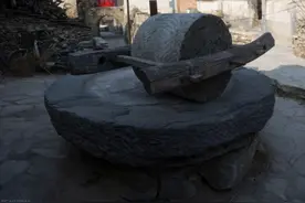 农村的耧匠、石匠、铁匠、劁猪匠，为啥都逐渐消失了？留下了什么图片