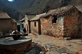 杨彩霞和村主任大强的故事图片