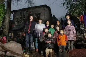 生娃能改命？夫妻15年生了11个娃，妄想一个娃有出息全家享福图片