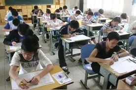 高考结束后，为何监考老师一定要收回草稿纸？图片