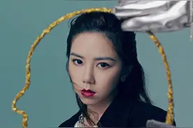 邓紫棋登上杂志封面，“眼神杀”演绎鎏金与时尚碰撞图片