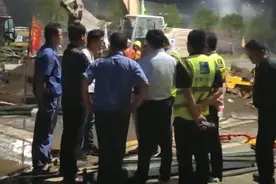 一线直击｜“任务完成后再休息”中建七局连夜抢修郑州金水桥图片
