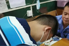 结伴而行！今年，广州两名自闭症男孩考入同一所大学图片