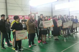 福建媒体人"羽林争霸"！这场冬日的羽毛球赛精彩纷呈图片